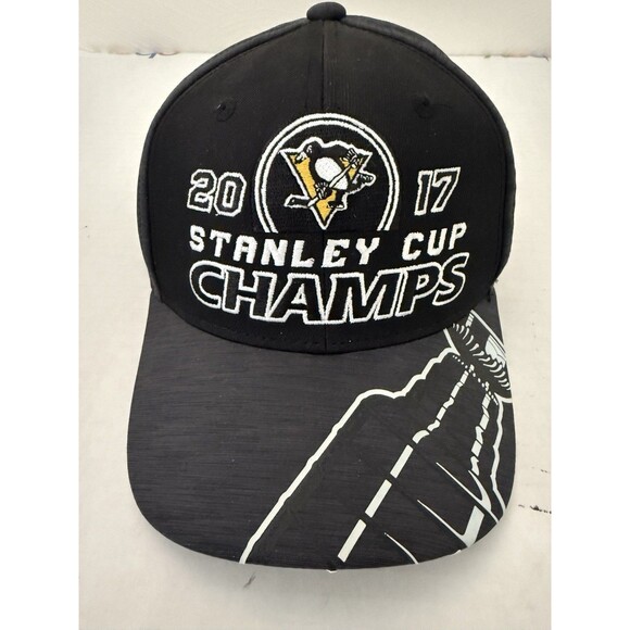 Reebok Pittsburgh Penguins 2017 Stanley Cup Champions Snapback Curved Bill Cap - Picture 2 of 7
